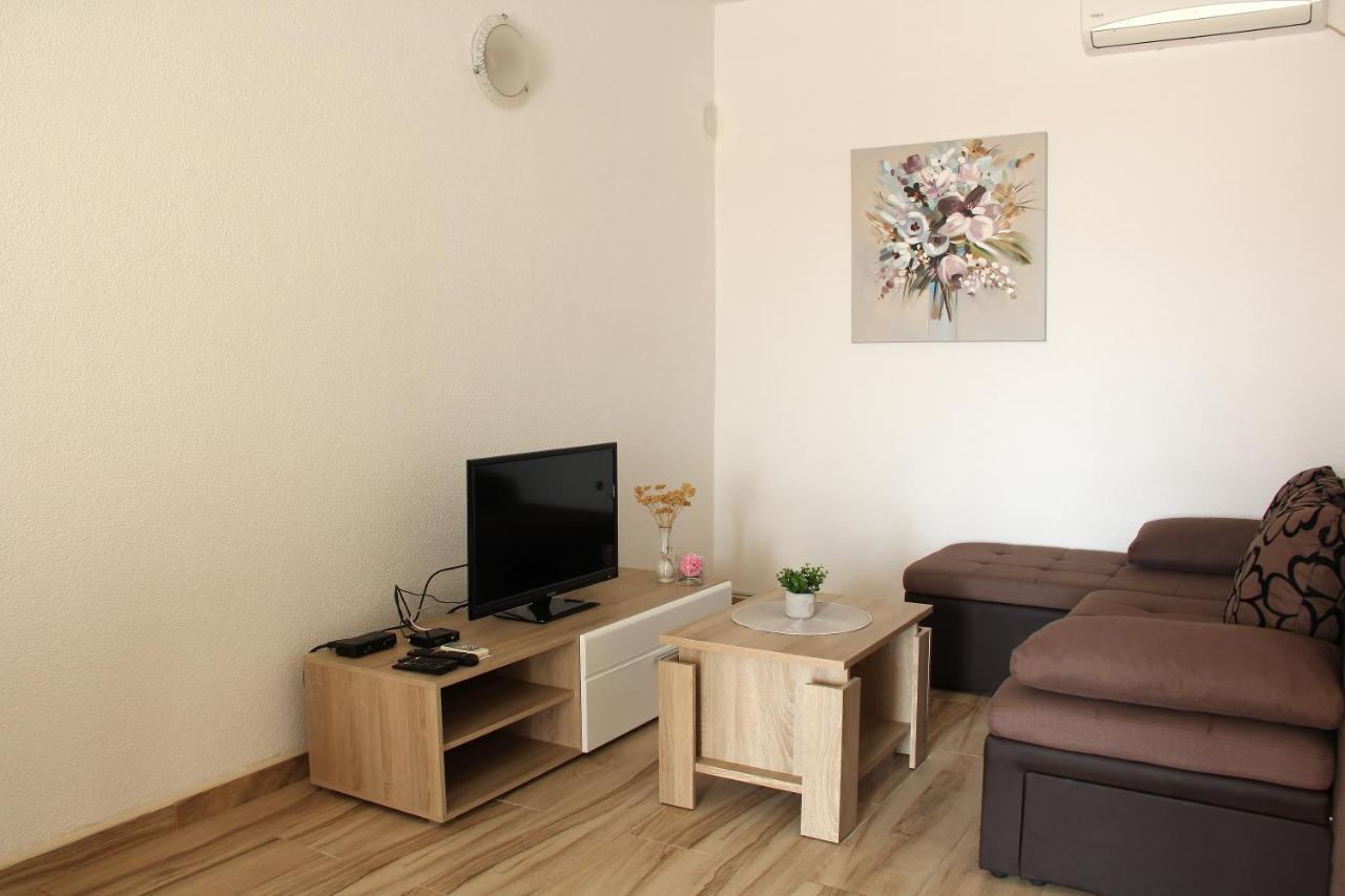 Apartmani Ljubo Primosten Luaran gambar