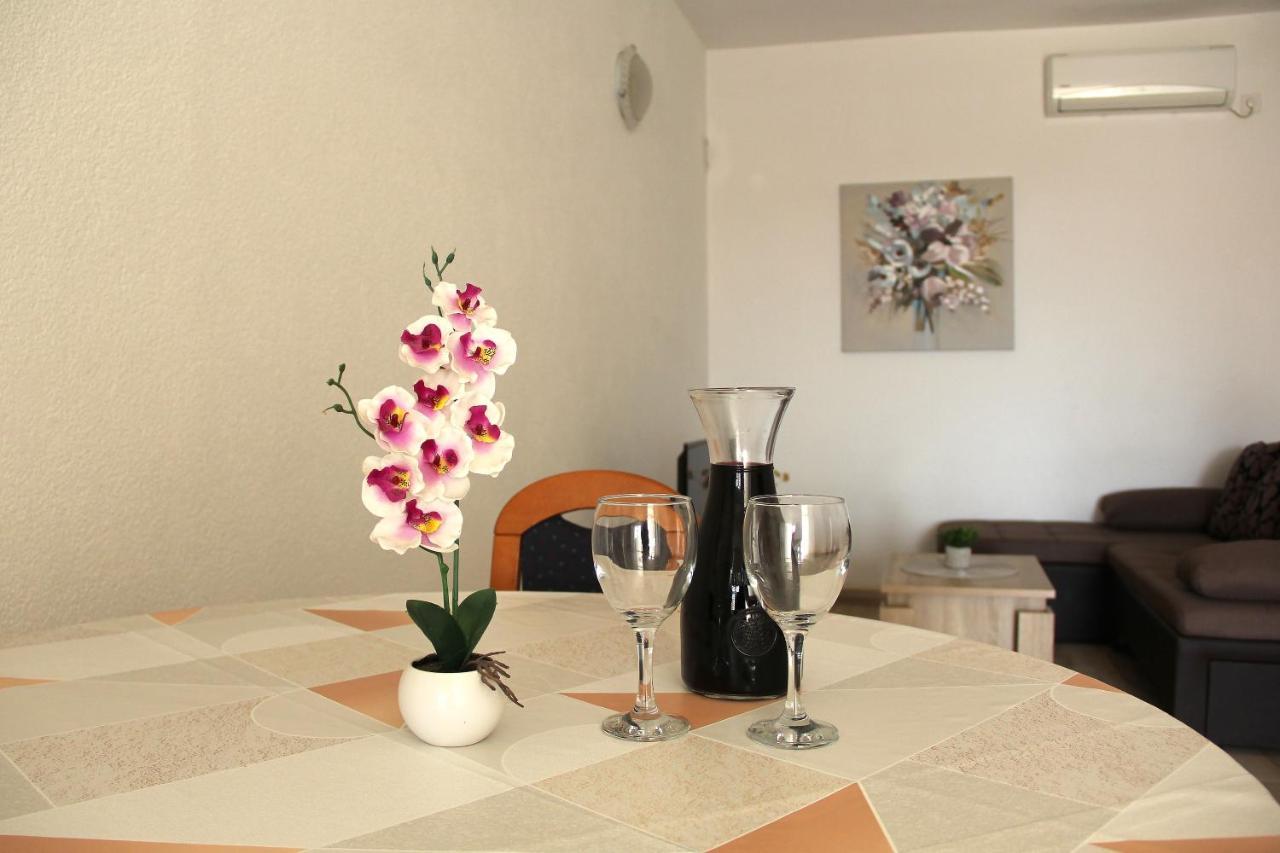 Apartmani Ljubo Primosten Luaran gambar