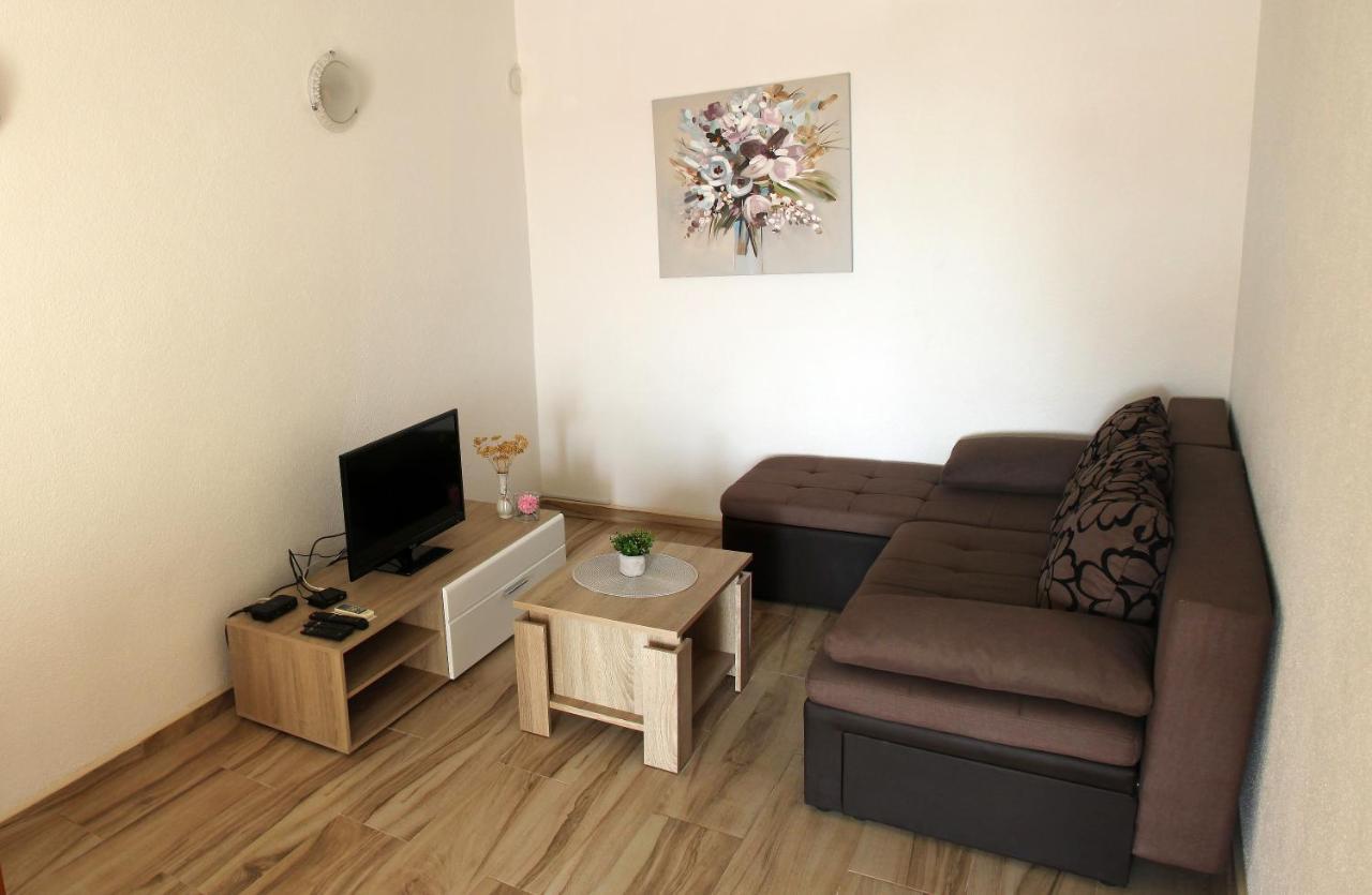 Apartmani Ljubo Primosten Luaran gambar