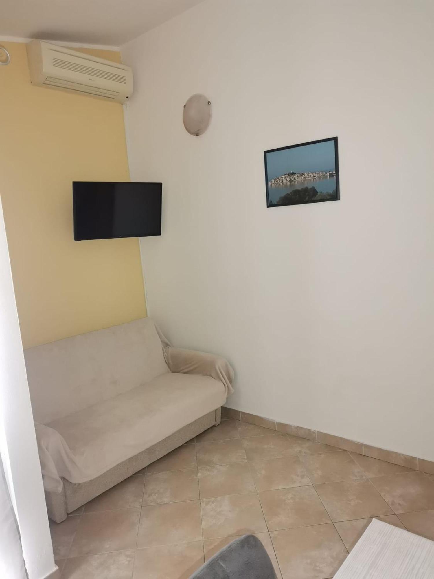 Apartmani Ljubo Primosten Luaran gambar