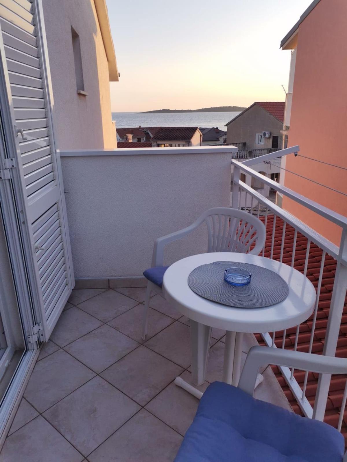 Apartmani Ljubo Primosten Luaran gambar